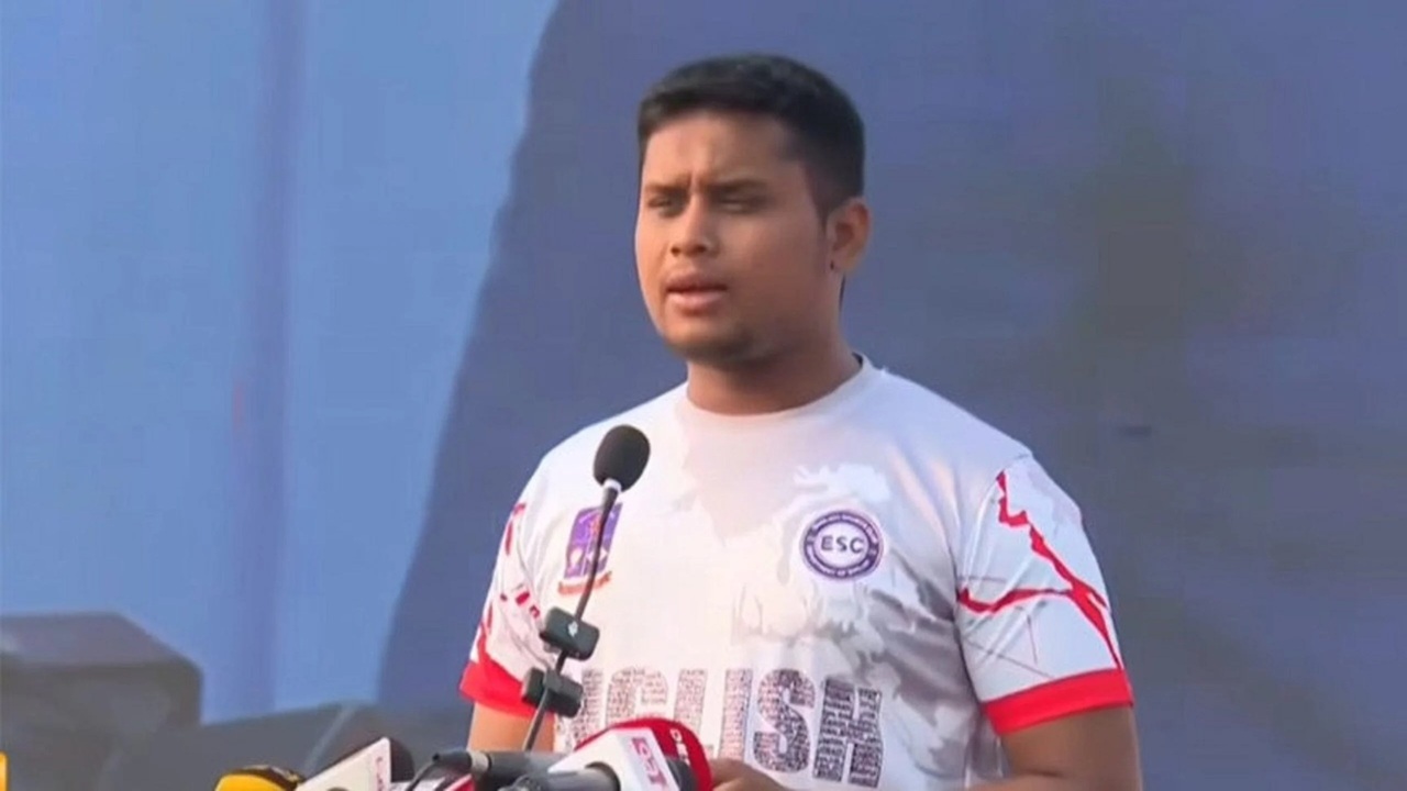 নির্বাচনের আগে ‘লেভেল প্লেয়িং ফিল্ড’ নিশ্চিত করতে হবে: হাসনাত আবদুল্লাহ