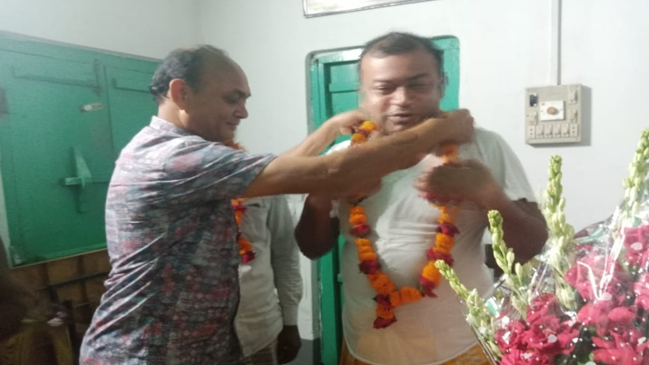 আওয়ামী লীগের নেতা এখন বিএনপির সভাপতি প্রার্থী