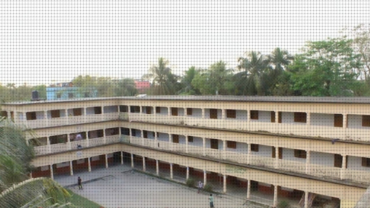 এক মাদ্রাসার সব শিক্ষার্থী ফেল, দায় নিচ্ছেন না শিক্ষক কিংবা বোর্ড