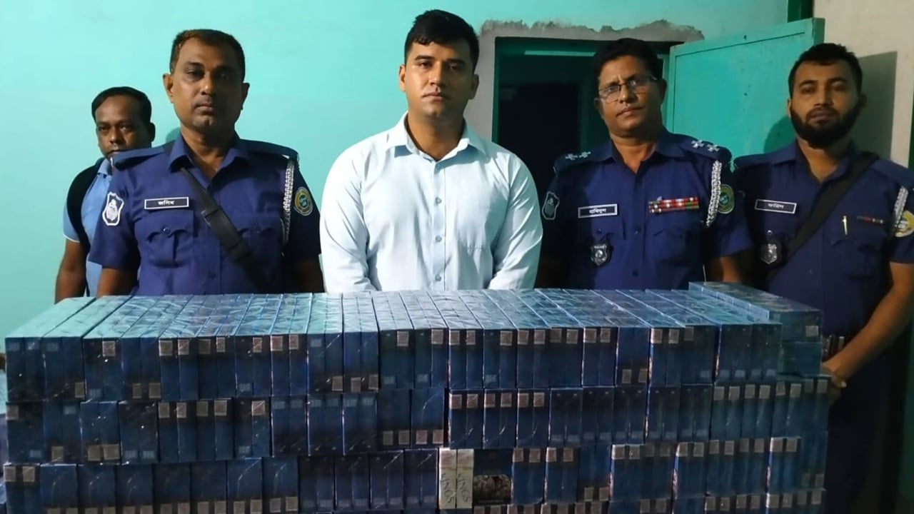 কলাপাড়ায় ১৯১০ প্যাকেট নকল ব্যান্ডরোল সিগারেট জব্দ, একজনের কারাদণ্ড