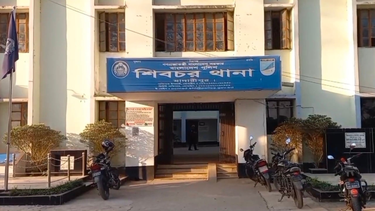 মাদারীপুরে ট্রেনে কাটা পড়ে স্কুলছাত্রের মৃত্যু