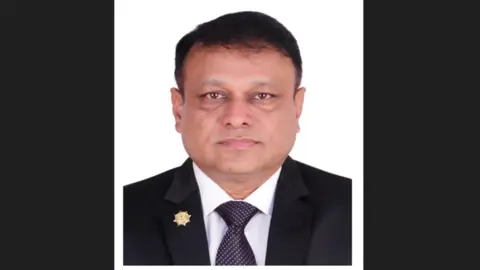 সাবেক এসএসএফ ডিজি মজিবুরের বিরুদ্ধে দুদকের দুই মামলা, আসামি হচ্ছেন স্ত্রীও
