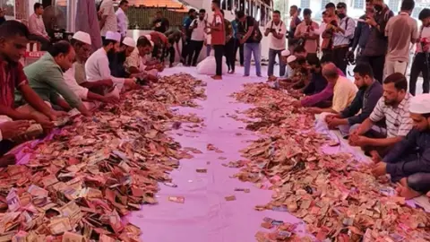 চতুর্থবারের মতো খোলা হলো শাহজালাল মাজারের দানবাক্স, মিলল প্রায় ৮৯ লাখ টাকা