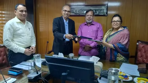 মৎস্য-প্রাণিসম্পদ খাতে জলবায়ু মোকাবিলায় মন্ত্রণালয়-আইসিসিসিএডির সমঝোতা