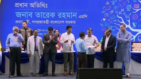 গুণী শিক্ষকের তালিকায় গাকৃবির অধ্যাপক আব্দুল বাছেত মিয়া