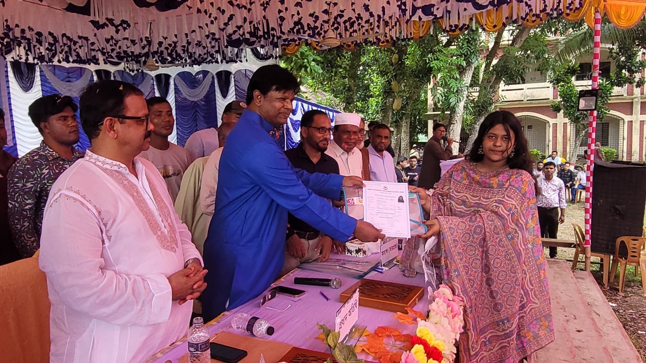 শিক্ষার মান বাড়লে বিশ্বে বাংলাদেশের সম্মান বাড়বে: খন্দকার আবু আশফাক