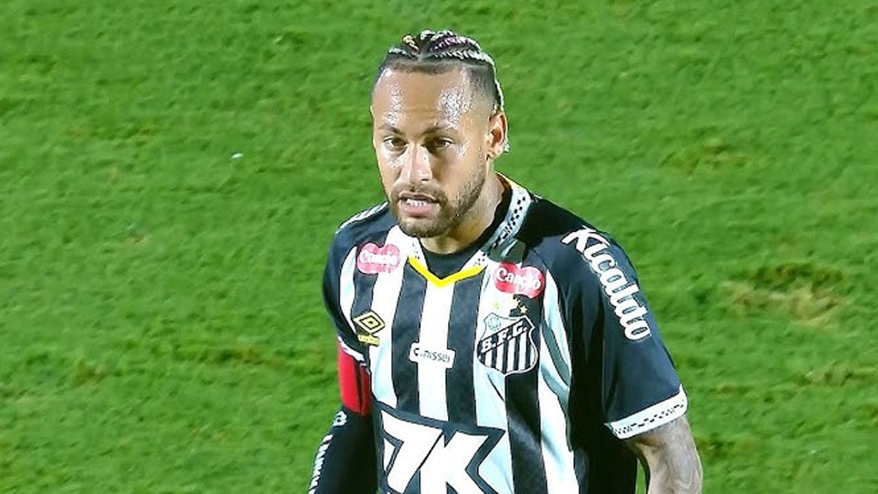 দলের হার দেখলেন নেইমার