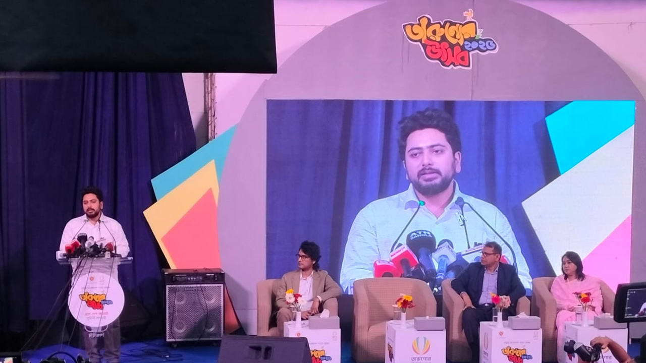 জুলাই অভ্যুত্থানকে কেন্দ্র করে আগামী প্রজন্ম তৈরি হবে : নাহিদ