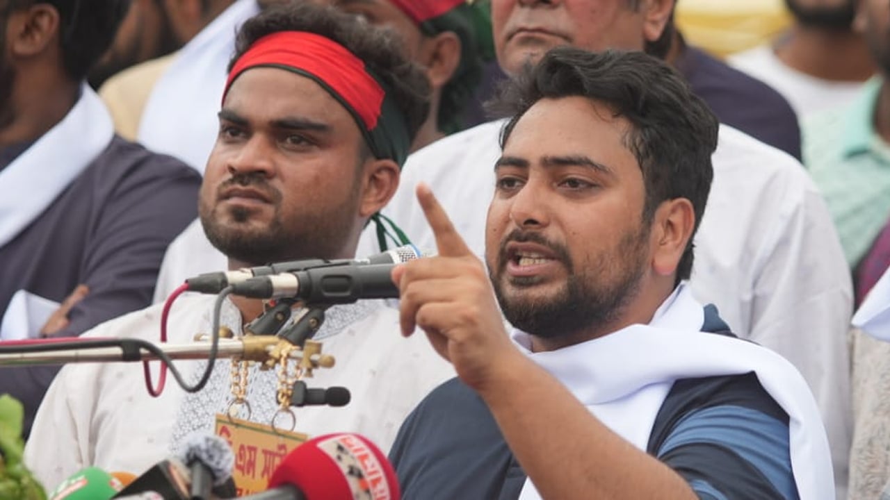 জাতীয় পার্টির মাধ্যমে আ.লীগকে পুনর্বাসনের চক্রান্ত চলছে: নাহিদ