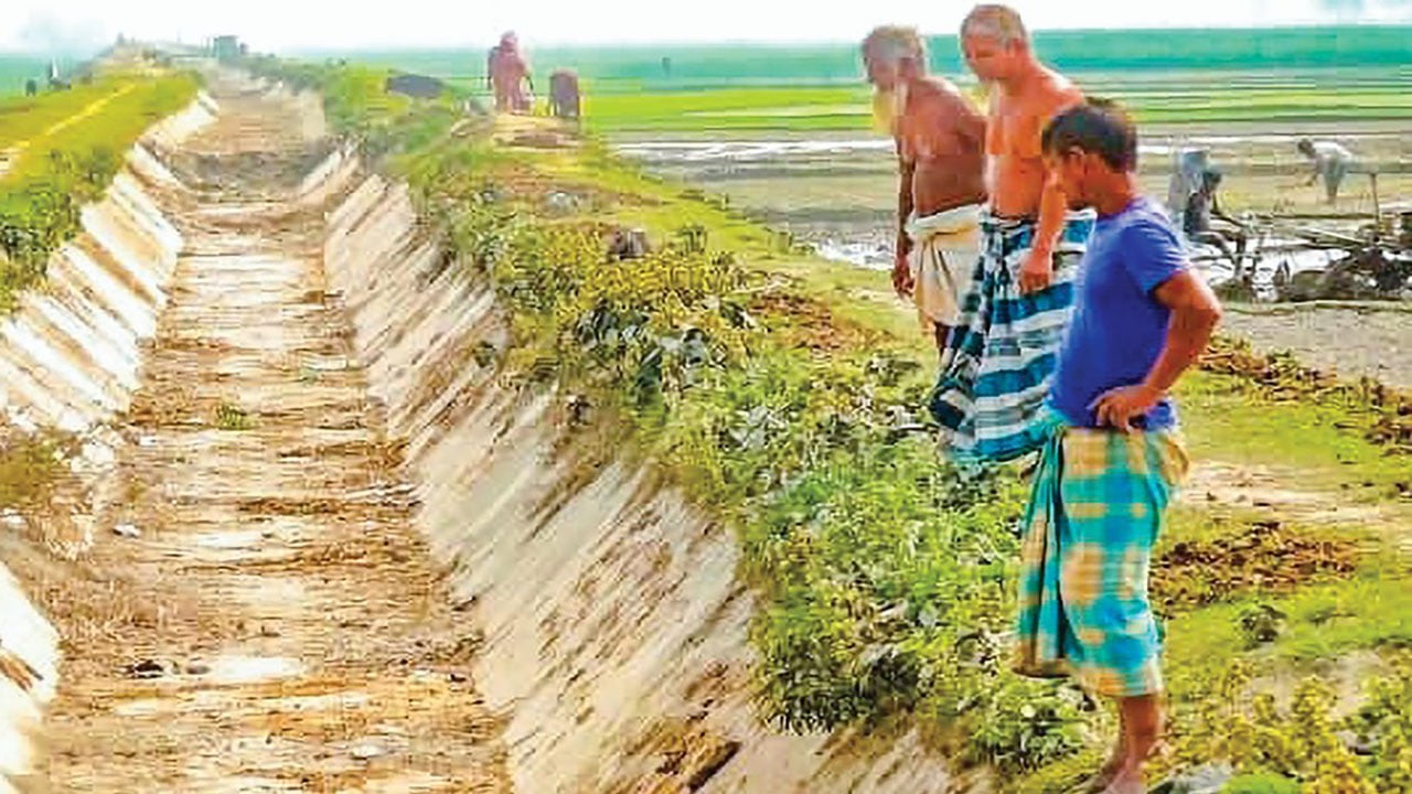 ডালিয়ায় তিস্তা ব্যারাজ সেচ প্রকল্প এখন পানিশূন্য