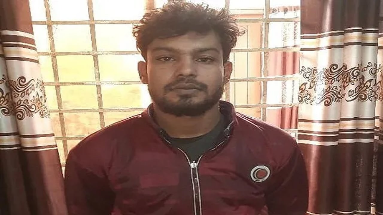 নিহত গৃহবধূর পলাতক স্বামী টঙ্গী থেকে গ্রেপ্তার