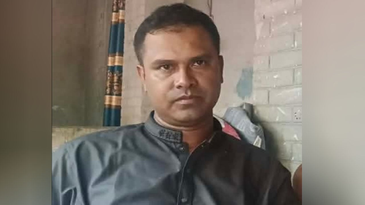 প্রবাসীর স্ত্রীকে বিয়ের প্রস্তাব দিতে এসে পুলিশ সদস্য আটক