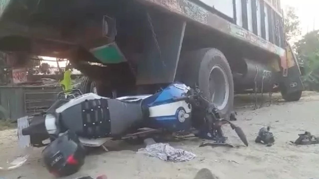 নীলফামারীতে ট্রাকচাপায় মোটরসাইকেল আরোহী নিহত