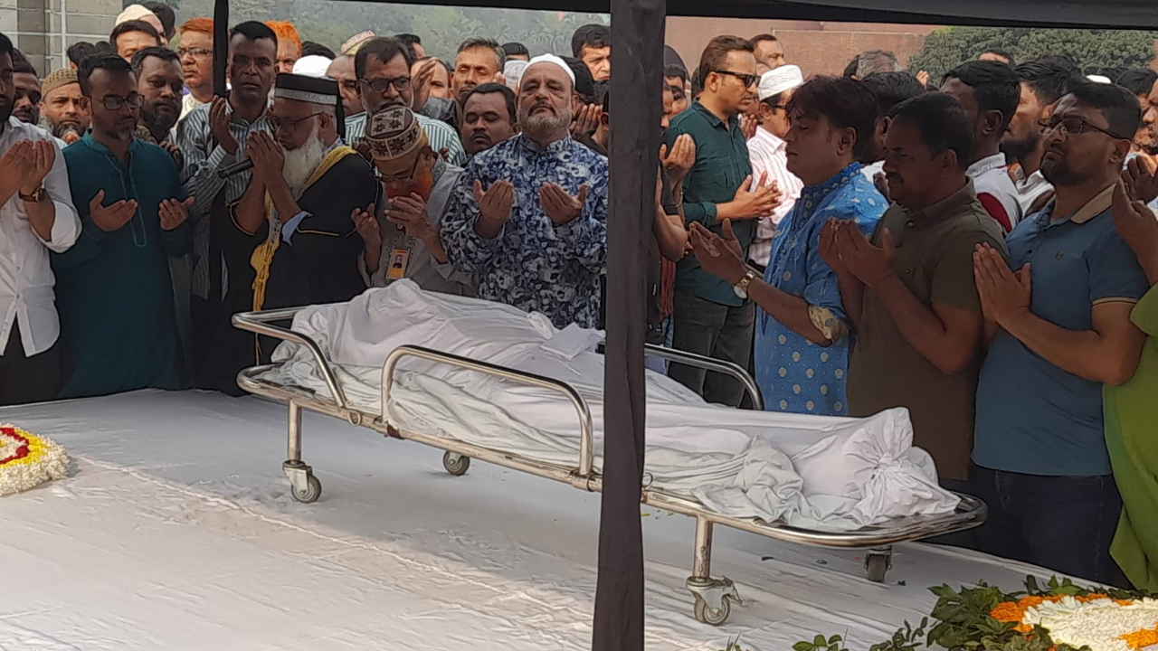নোমানকে বিএনপির শ্রদ্ধা 2