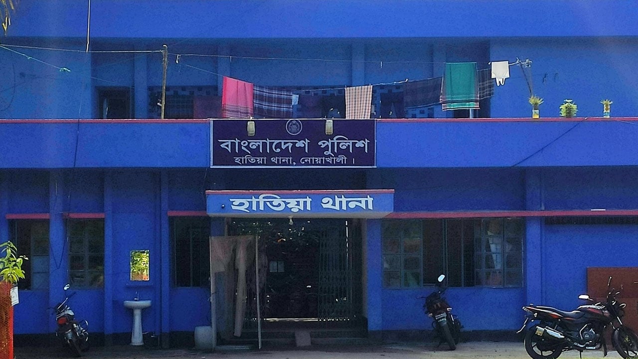 মেঘনায় জোয়ারে ভেসে এলো অজ্ঞাত যুবকের লাশ