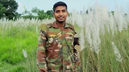 সৈনিক পিয়াসের শেষ বিদায়ে কাঁদল মালিপাড়া, পিতৃহারা ১৮ মাসের ফাতেমা