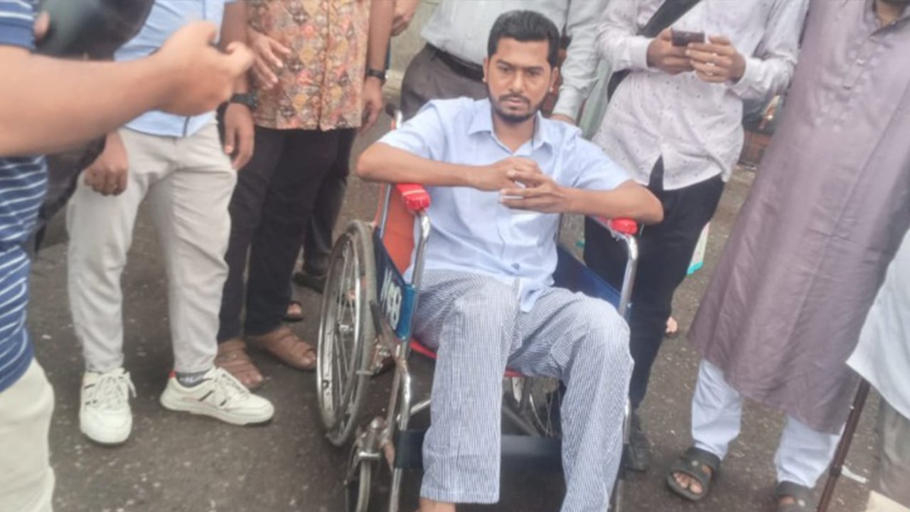 শনিবার চিকিৎসা শেষে ফিরছেন নুরুল হক নুর
