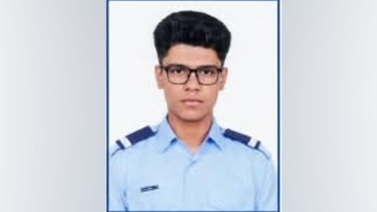 বন্ধুর সাথে ঘুরতে এসে মেঘনায় ডুবে কলেজছাত্র নিখোঁজ