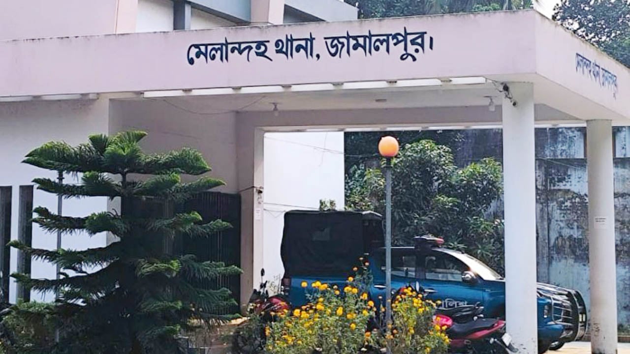 নিখোঁজের তিন দিন পর ডোবা থেকে মাদরাসাছাত্রের বাবার লাশ উদ্ধার