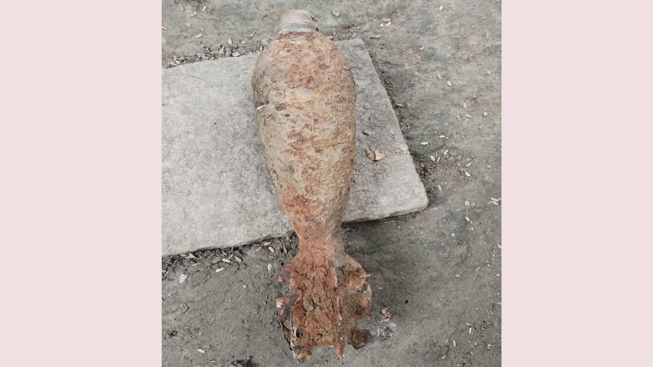 নোয়াখালীতে মাটি খননের সময় মর্টার শেল উদ্ধার