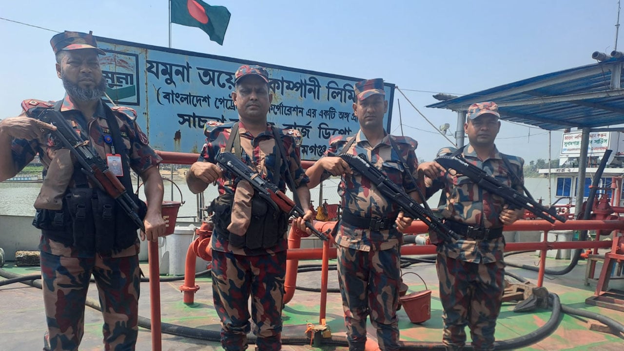 জ্বালানি তেলের ১৯ ডিপোতে বিজিবি মোতায়েন