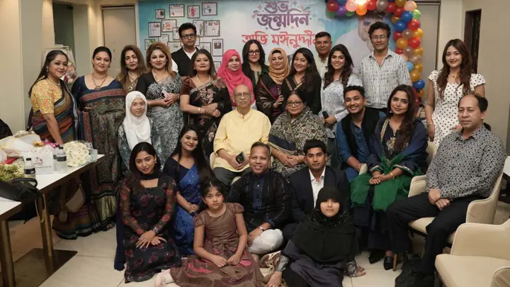 অভি মঈনুদ্দীনের জন্মদিনে তারার মেলা
