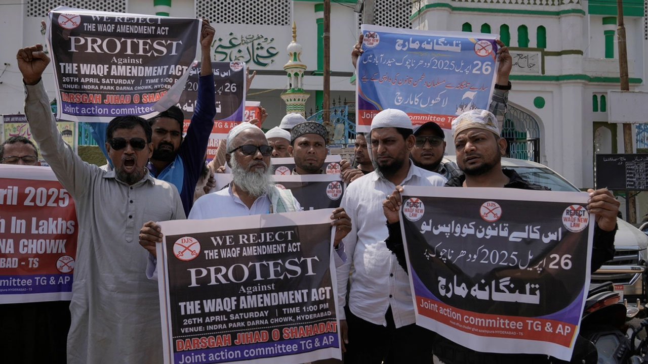 ভারতে নতুন ওয়াক্ফ আইনে হুমকির মুখে মুসলিম স্বায়ত্তশাসন ও ঐতিহ্য