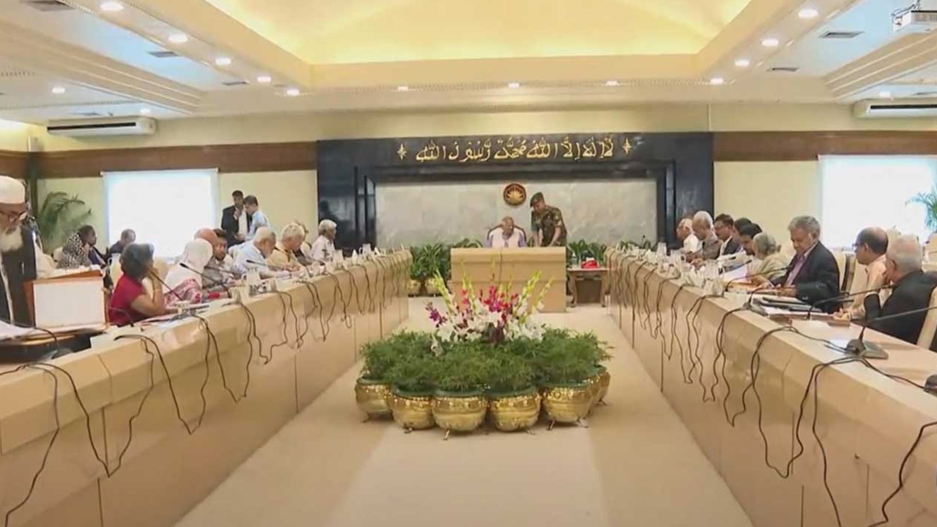 উপদেষ্টা পরিষদে রদবদল হচ্ছে?