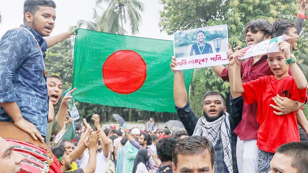 স্বৈরাচারের বুলেটে বীভৎস এক বাংলাদেশ