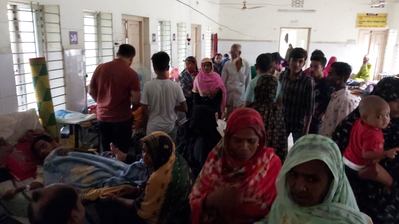নারীর সঙ্গে কথা বলাকে কেন্দ্র করে বিএনপির দুই গ্রুপের সংঘর্ষ