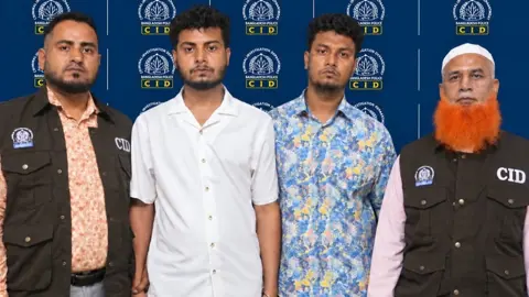 কম্বোডিয়ায় জিম্মি করে নির্যাতন, মুক্তিপণ দিয়ে ফিরলেন দুই বাংলাদেশি; গ্রেপ্তার ২