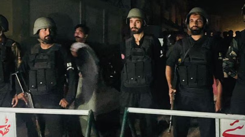 পাকিস্তানে ভারতের ক্ষেপণাস্ত্র হামলায় নিহত ৮, আহত ৩৫