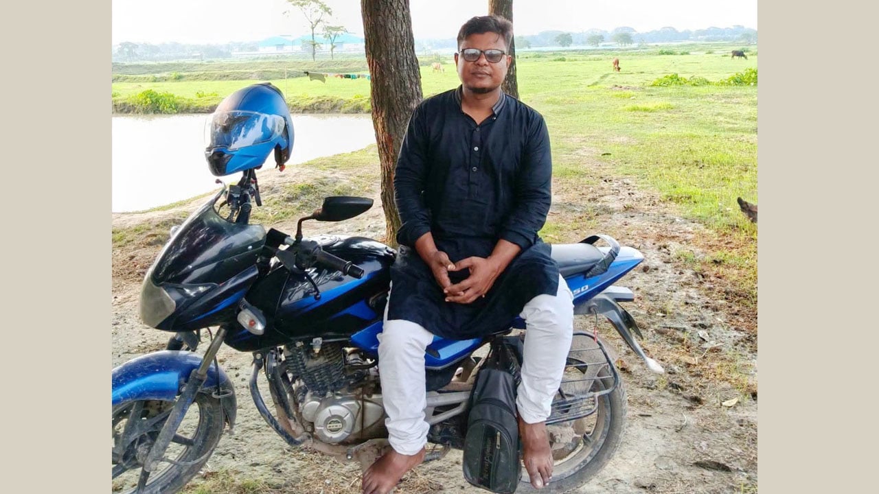 ব্রাজিলের খেলা দেখে ফেরার পথে ডাকাতের কবলে প্রকৌশলী