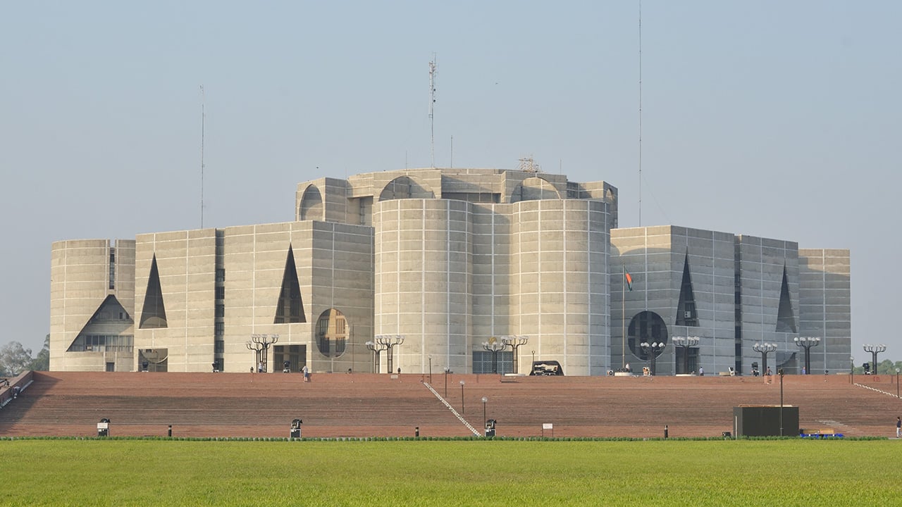 কখন থেকে কার্যকর তত্ত্বাবধায়ক সরকার, সিদ্ধান্ত দিল আদালত