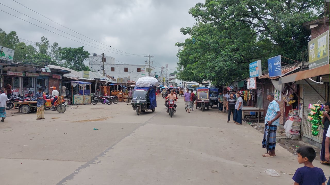 পাবনা বিএনপির ২ দলে সংঘর্ষ-গোলাগুলিতে আহত ১৫