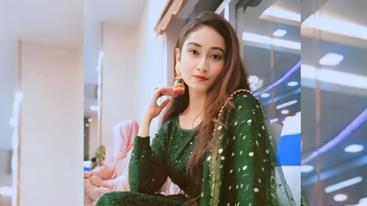 উৎসব দিনের সাজ