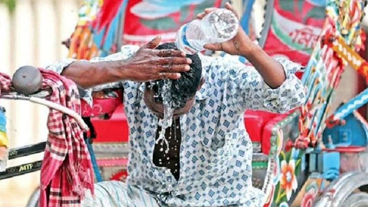 ভ্যাপসা গরমে নিজেকে সুস্থ রাখবেন যেভাবে