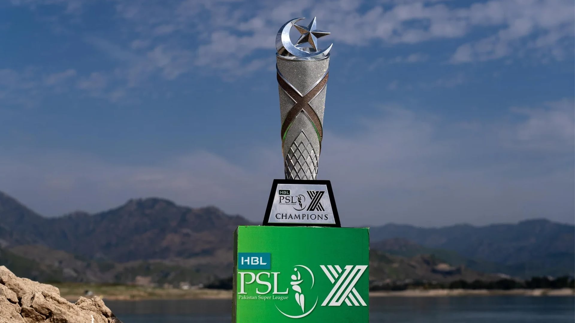 টিভির পর্দায় ক্রিকেট ফুটবলের যত ম্যাচ