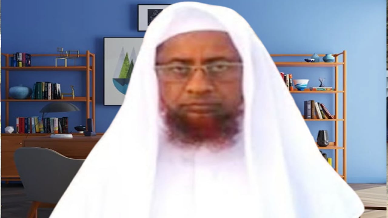 নোয়াখালীতে ট্রাক চাপায় মাদরাসা সুপারের মৃত্যু, স্ত্রী ও সন্তান আহত