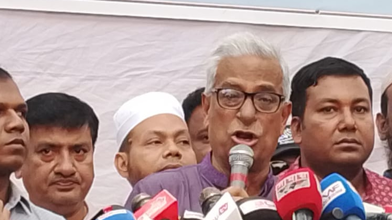 জাতীয় নির্বাচনের আগে স্থানীয় নির্বাচন হতে দেওয়া হবে না: ফারুক