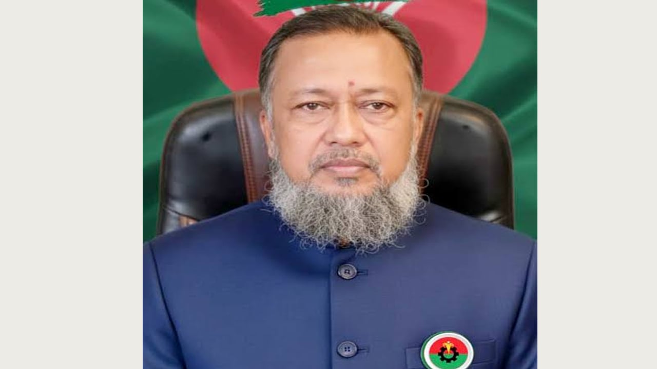 মহানগর বিএনপি নেতার ঘুষিতে গাল কাটলো আরেক নেতার