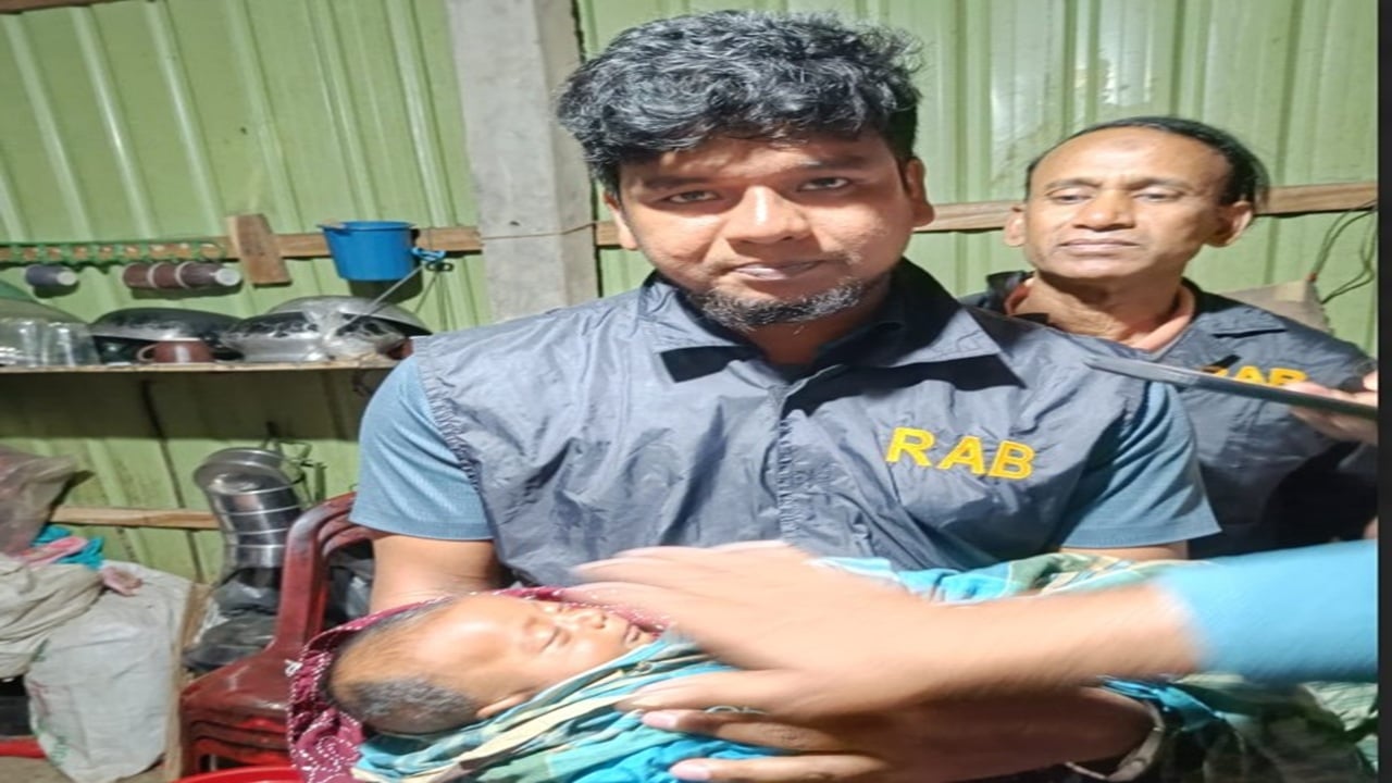 নোয়াখালীতে চুরি হওয়া শিশু ১০ ঘণ্টার মধ্যে উদ্ধার, আটক ১