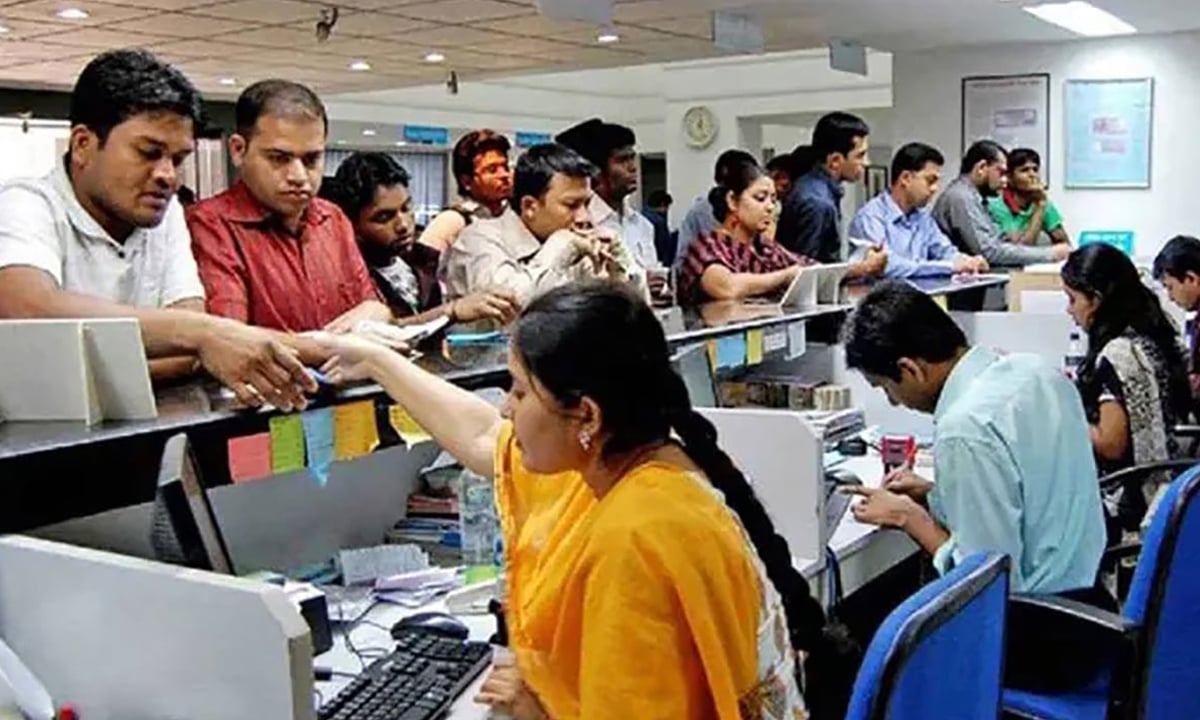 ঈদের ছুটি শেষে ব্যাংক-অফিস-আদালত খুলছে মঙ্গলবার