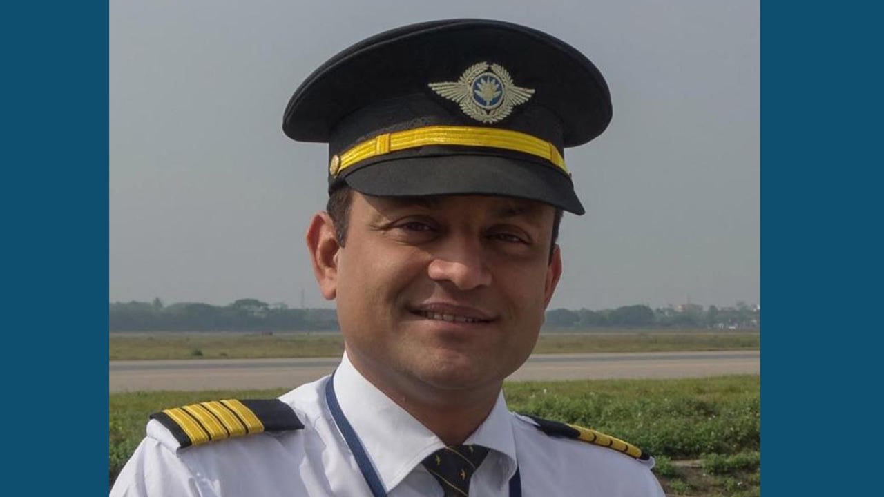 বিমানের পাইলট ক্যাপ্টেন মুনতাসির রহমান জেদ্দা বিমানবন্দরে আটক