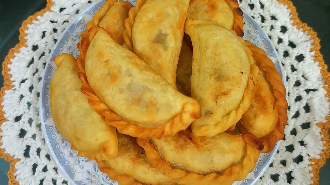 মাংসের ঝাল পুলি