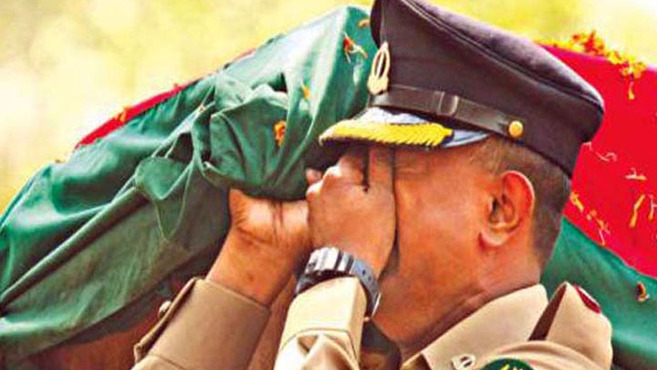 আসামি করা হচ্ছে হাসিনাসহ আওয়ামী মন্ত্রী-এমপিদের