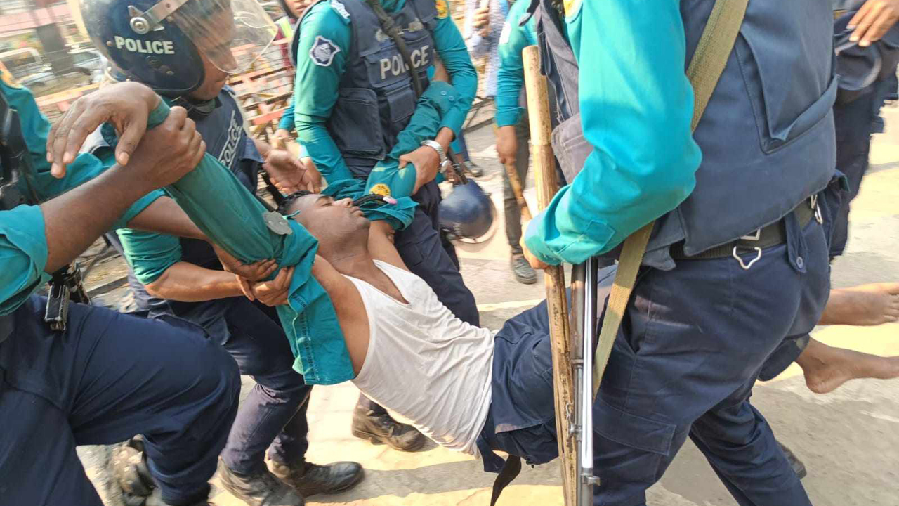 ধর্ষণবিরোধী পদযাত্রায় পুলিশের ওপর আক্রমণ হয়েছে: ডিএমপি