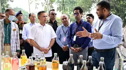 বর্জ্য থেকে জ্বালানি তেল উৎপাদনের প্রকল্প দেখলেন প্রধানমন্ত্রী