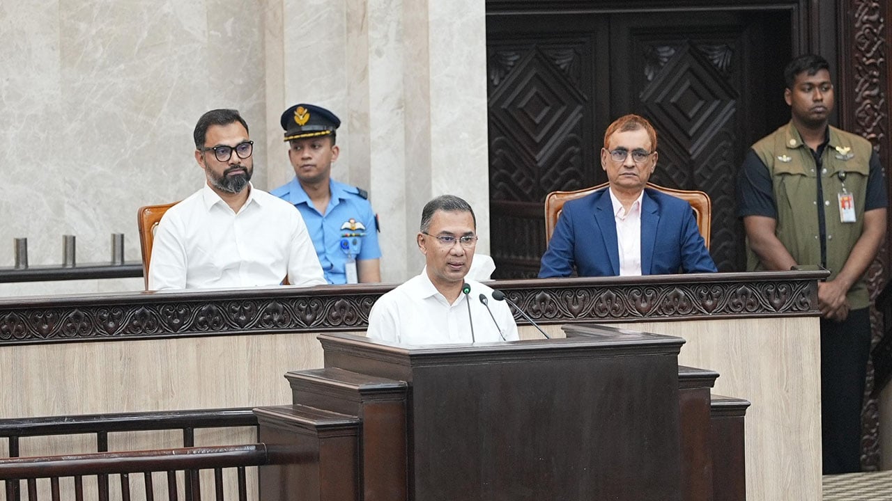 খেলোয়াড়দের রাজনৈতিক দলের সদস্য না হবার আহ্বান প্রধানমন্ত্রীর