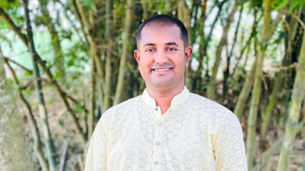 মুক্তিযোদ্ধার নাতি সেজে পুলিশে চাকরি, অবশেষে গ্রেপ্তার